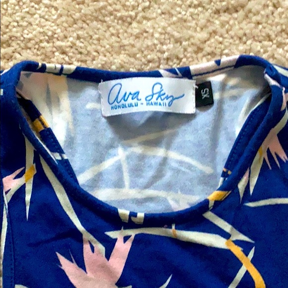 Ava Sky Tank Tempo - Picture 2 of 3